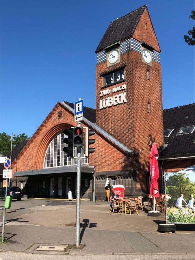 Ferienwohnung "Klarschiff" Travemuende Fusslaeufig Zum Strand Lubeck Exterior photo